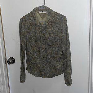 Long sleeve pearl snap shirt